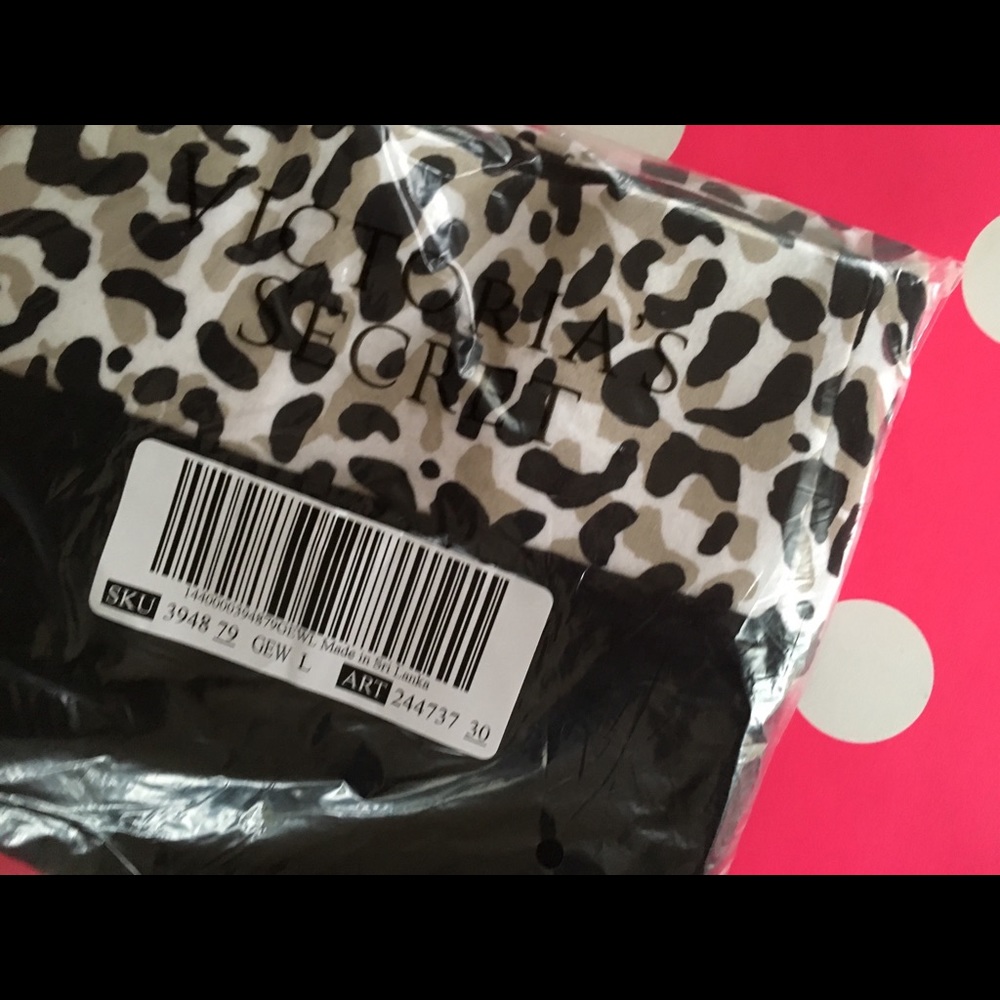 ๐VS PINK LEOPARD & BLACK COTTON LOGO LEGGING - Picture 7 of 7